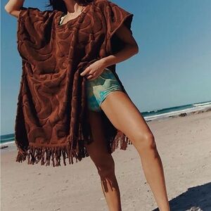Free People Abysse Changing Towel(OS)$200 MSRP